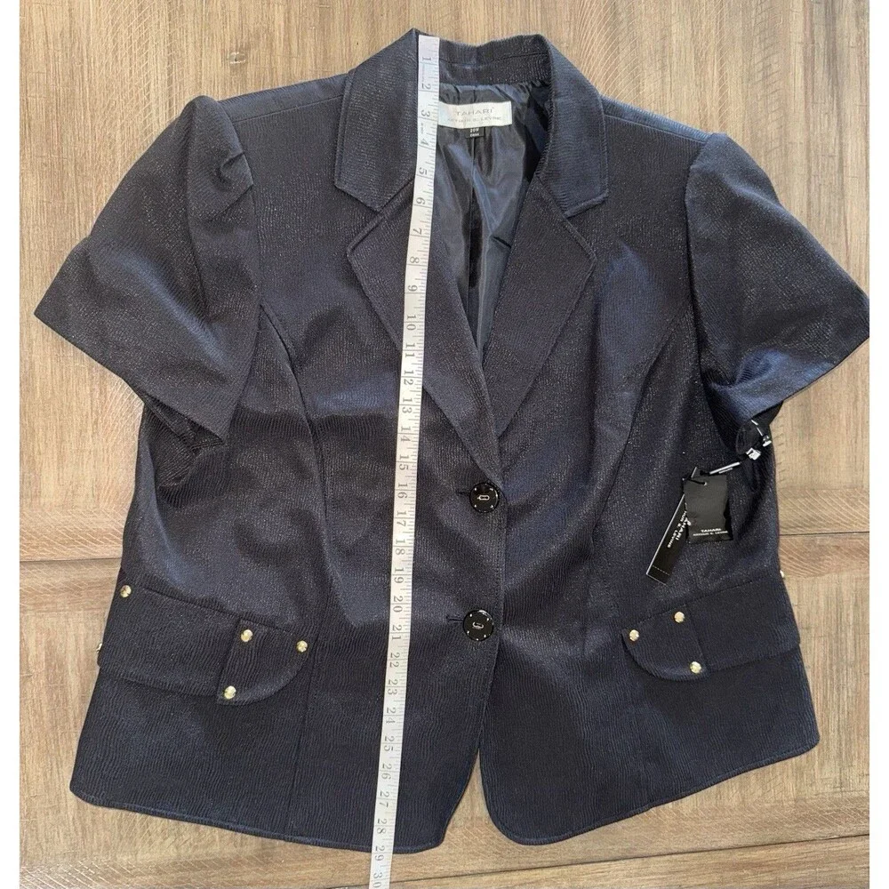 Tahari nwt arthur